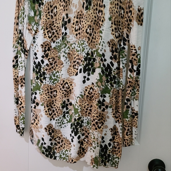 Leopard Print Cardigan - Picture 2 of 3